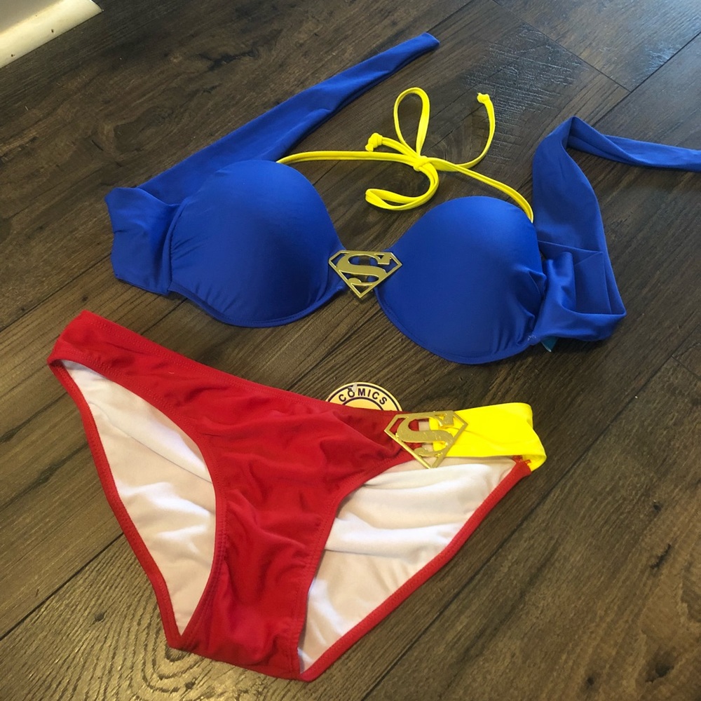 DC Comics Superman Bikini